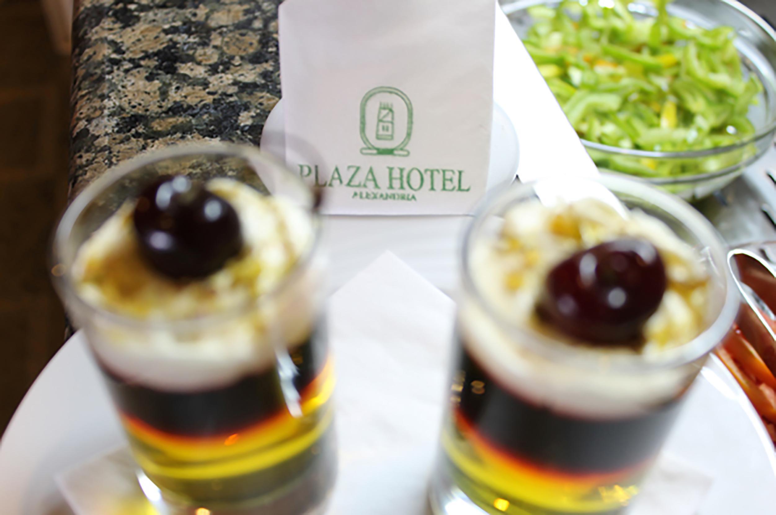 Plaza Hotel Александрия Екстериор снимка